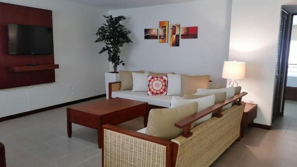 The Plaza Suites Humacao Eksteriør billede