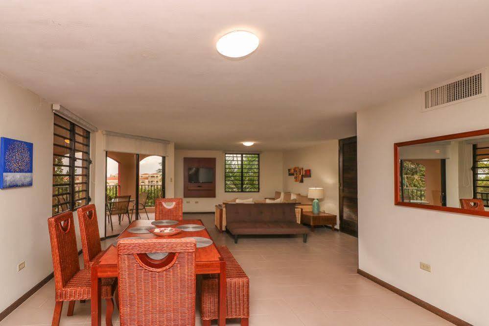 The Plaza Suites Humacao Eksteriør billede