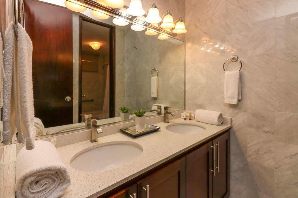 The Plaza Suites Humacao Eksteriør billede
