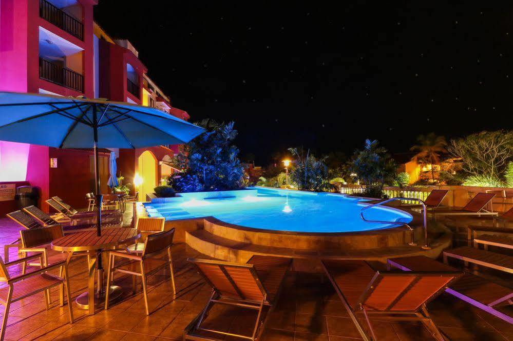 The Plaza Suites Humacao Eksteriør billede
